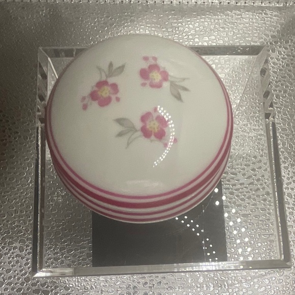 Porcelaine de Limoges France small trinket container - Picture 4 of 5